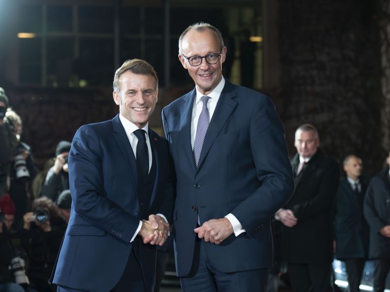Федеральный канцлер Шольц и президент Франции Макрон 
