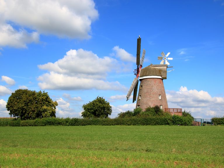 Tief im Westen: Windmühle im Selfkant 