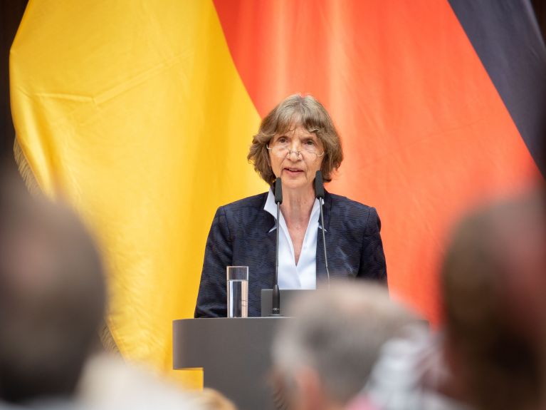 Aleida Assmann, Kulturwissenschaftlerin