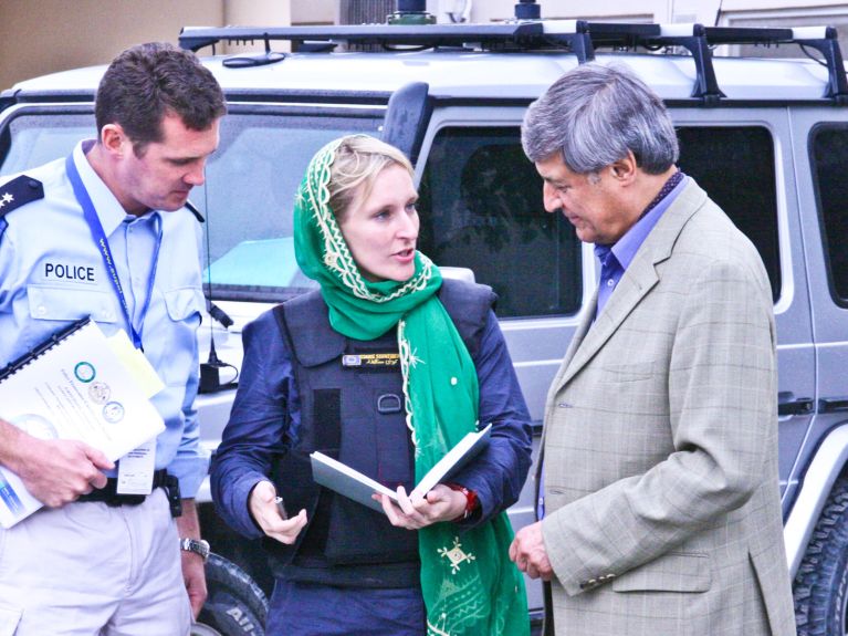 Cornelia Schneider bei der Mission EUPOL in Afghanistan.