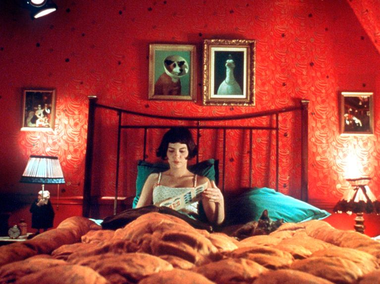 Amélie’s room contains pictures by the German artist Michael Sowa Amélie’s room contains pictures by the German artist Michael Sowa