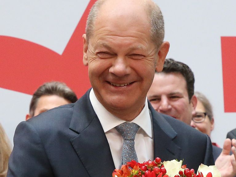 Radiant smiles after winning the 2021 Bundestag elections