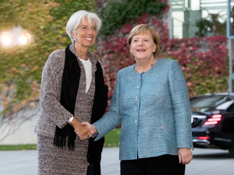 Christine Lagarde ile Angela Merkel birlikte