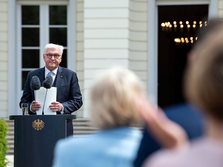 Prezydent federalny Steinmeier świętuje uchwalenie Ustawy Zasadniczej.