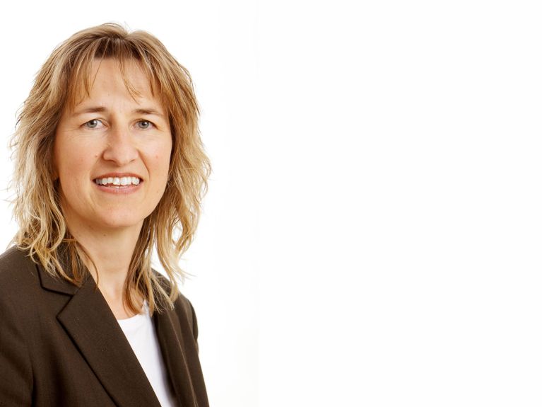 Simone Wisotzki, investigadora de la paz Simone Wisotzki, investigadora de la paz
