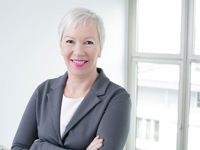 Gabriele Wenner, chefe da Secretaria das Mulheres de Frankfurt Gabriele Wenner, chefe da Secretaria das Mulheres de Frankfurt
