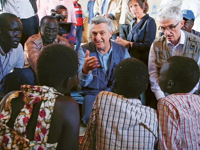 Filippo Grandi了解难民的现实生活