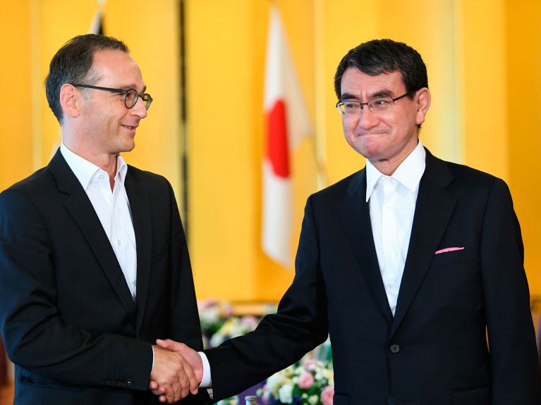 Heiko Maas und Taro Kono in Tokio