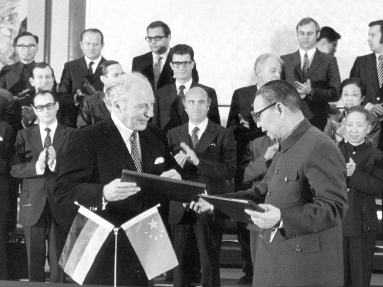 Aufnahme diplomatischer Beziehungen 1972 Aufnahme diplomatischer Beziehungen 1972