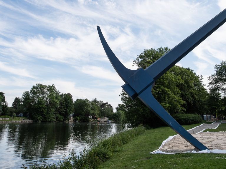 Claes Oldenburg’un “Kazma”sı Claes Oldenburg’un “Kazma”sı