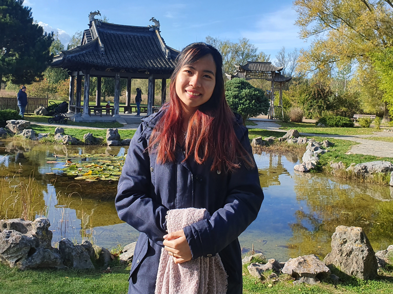 Huyen Nguyen in ihrer Freizeit im Iga Park in Rostock Huyen Nguyen in ihrer Freizeit im Iga Park in Rostock