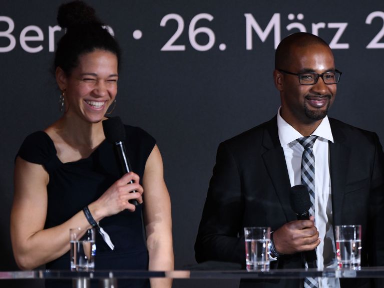 Celia Sasic und Cacau sind Integrationsbotschafter des DFB.