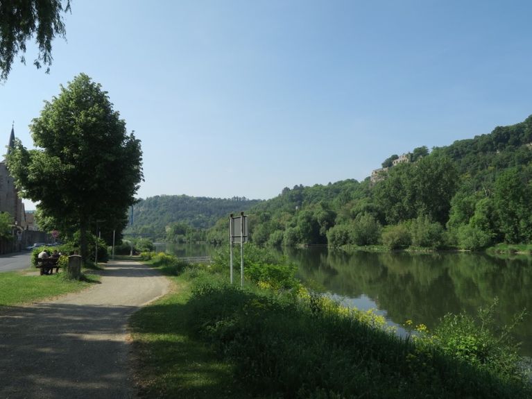 Bavyera’da rota Main Nehri boyunca gidiyor