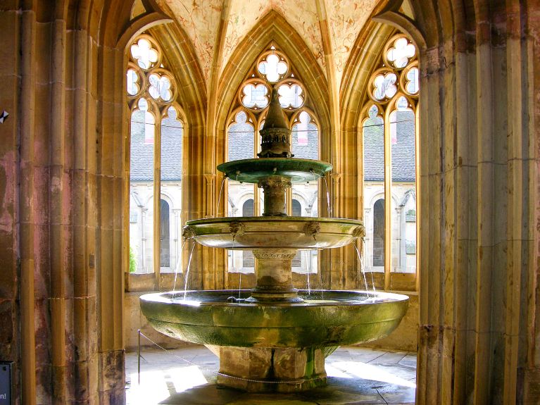 Casa con fuente en el Monasterio de Maulbronn