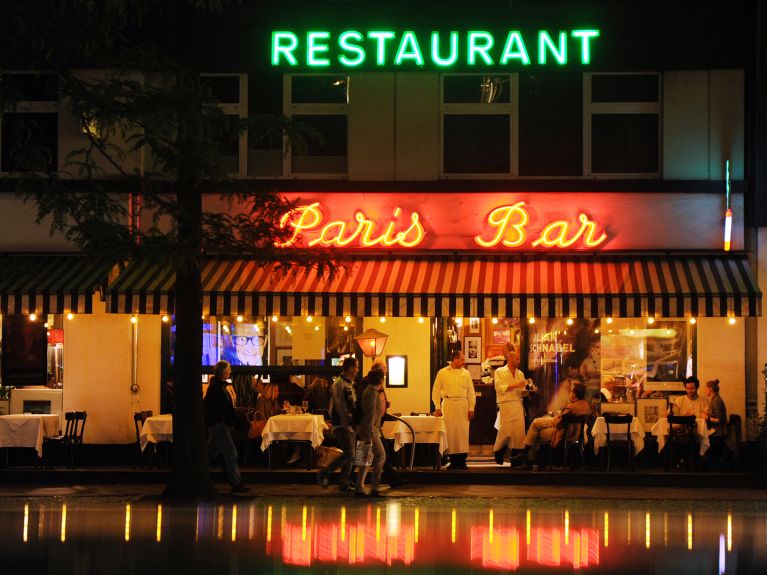 传说般的酒吧：巴黎酒吧