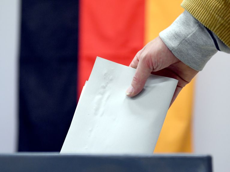 OSCE: “German voters place their trust in democracy.”