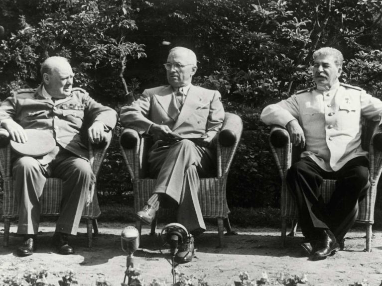 Potsdamer Konferenz vom 17. Juli bis 2. August 1945 Potsdamer Konferenz vom 17. Juli bis 2. August 1945