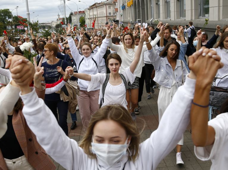 Obecnie wiele kobiet na Białorusi walczy o demokrację.