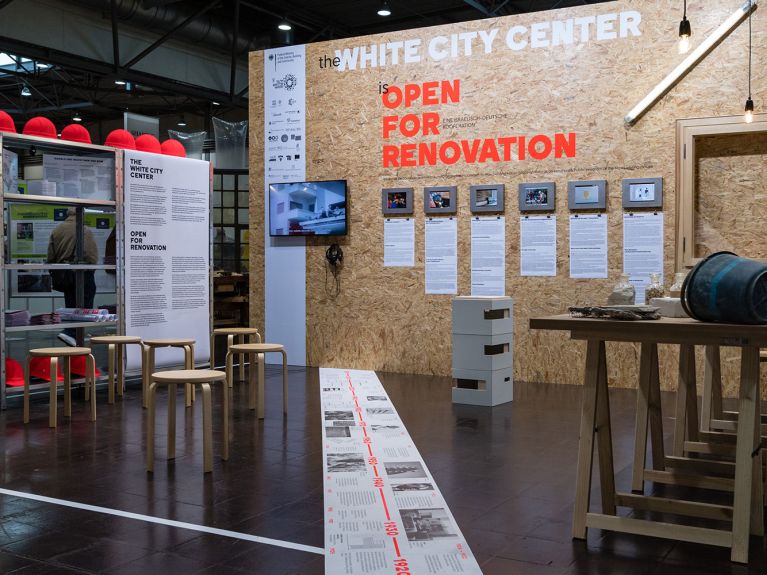 Blick in den Messestand auf der „denkmal“ in Leipzig