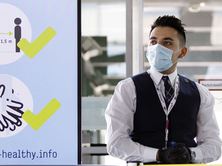 Hinweise zum Schutz vor dem Coronavirus am Flughafen Köln Bonn Hinweise zum Schutz vor dem Coronavirus am Flughafen Köln Bonn