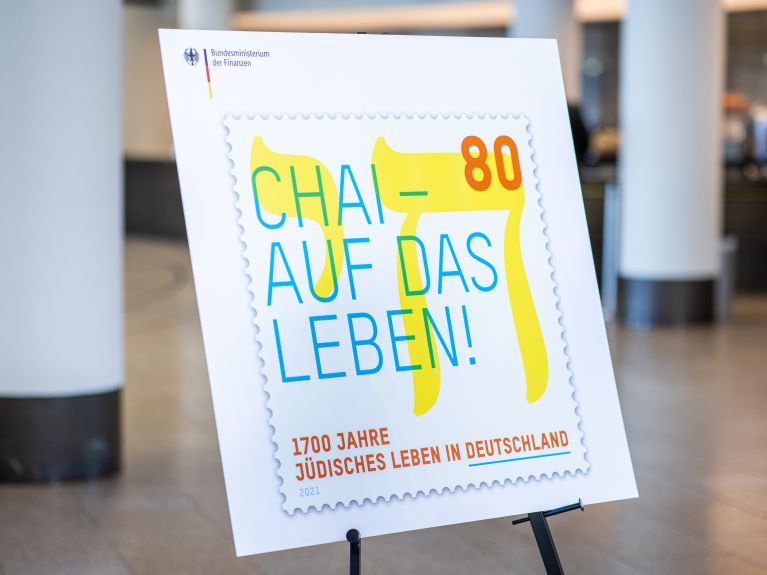 Auf das Leben: Die Sonderbriefmarke zum Festjahr Auf das Leben: Die Sonderbriefmarke zum Festjahr