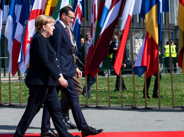 Angela Merkel odwiedza Premiera RP Mateusza Morawieckiego w Warszawie w 2019 r. z okazji 80. rocznicy inwazji Niemiec hitlerowskich na Polskę.