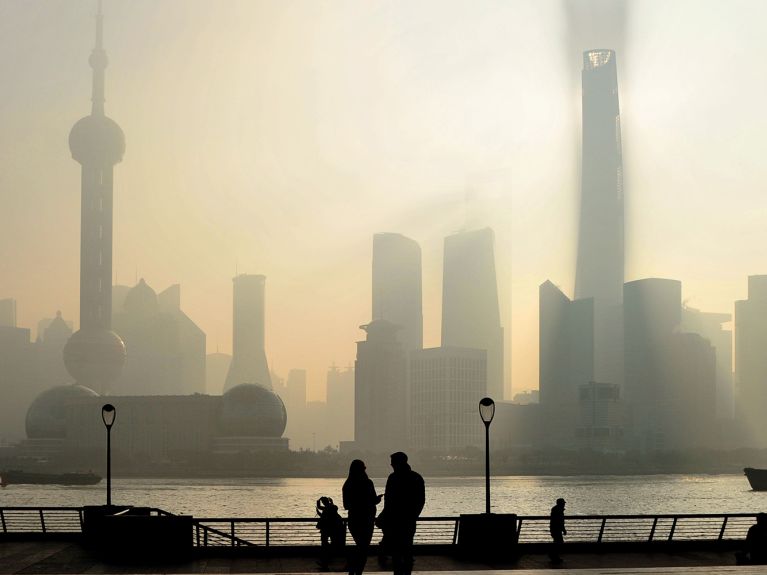 Auf dem Bund in Shanghai: Wohin führt der Weg?