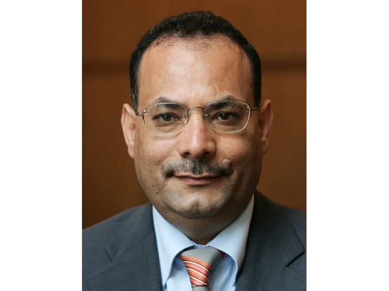 عبد العزيز المخلافي الأمين العام للغرفة، منذ العام 2000. 