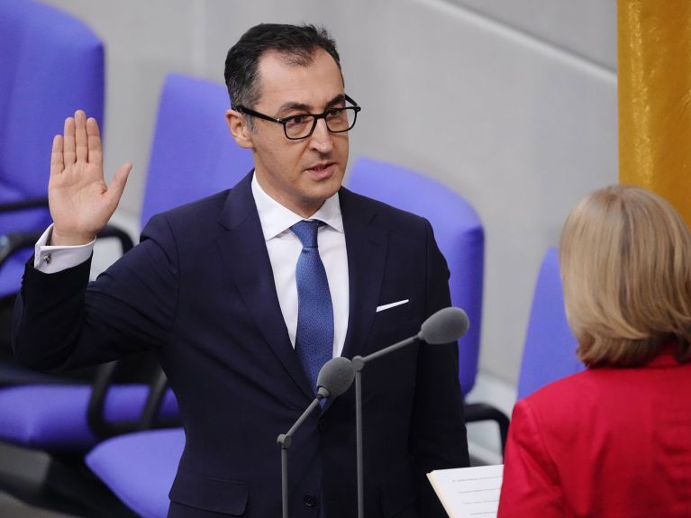 Dezember 2021: Cem Özdemir wird als Bundesminister vereidigt