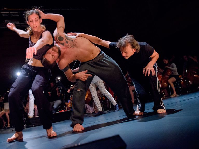 La cultura de la danza europea sobre el escenario: gira mundial de Sasha Waltz & Guests