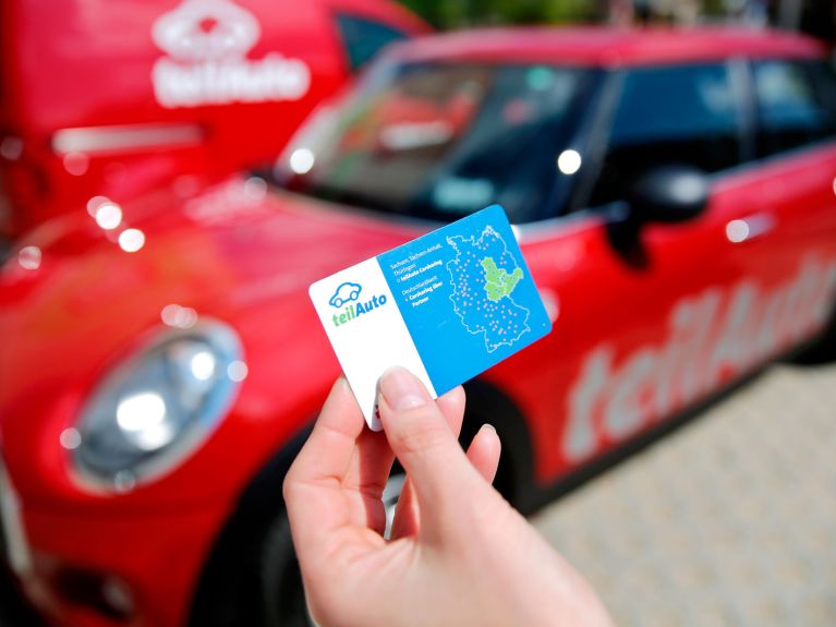 Sharing Economy - Carsharing Sharing Economy - Carsharing