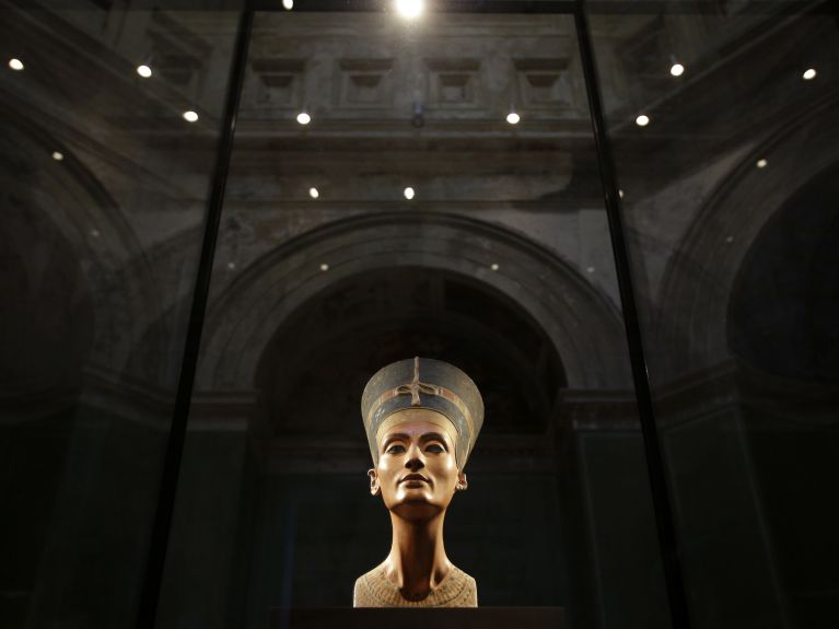 The bust of Nefertiti at the Neues Museum in Berlin