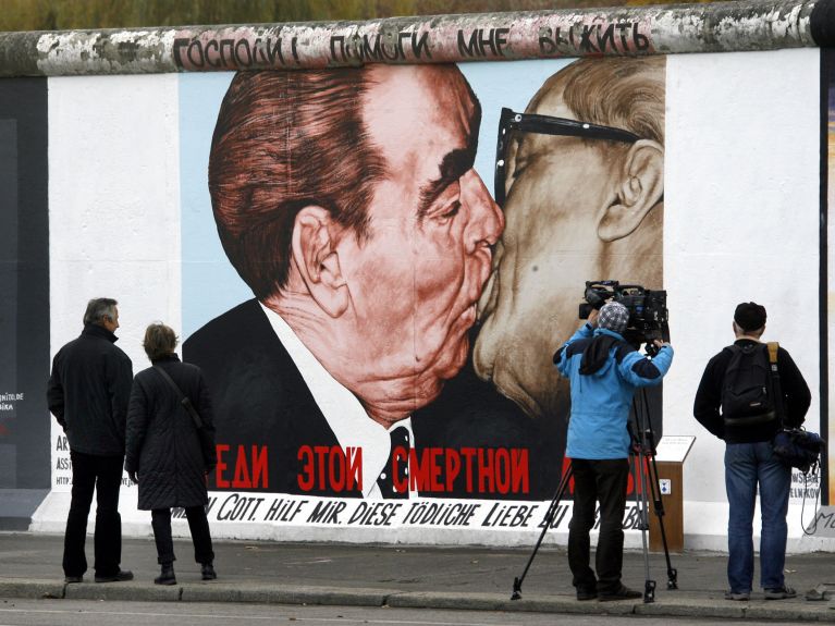 The best-known artwork from the time of Germany’s division: the Fraternal Kiss.