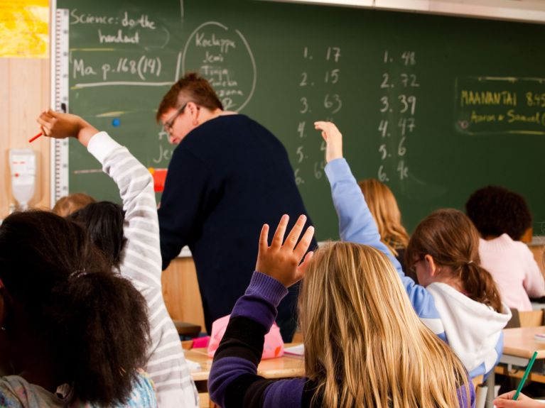 Uma receita bem-sucedida: pequenos grupos de alunos, professores com boa formação 