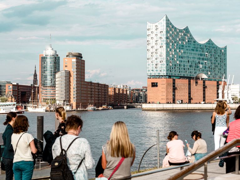 Modernes Hamburger Wahrzeichen: die Elbphilharmonie