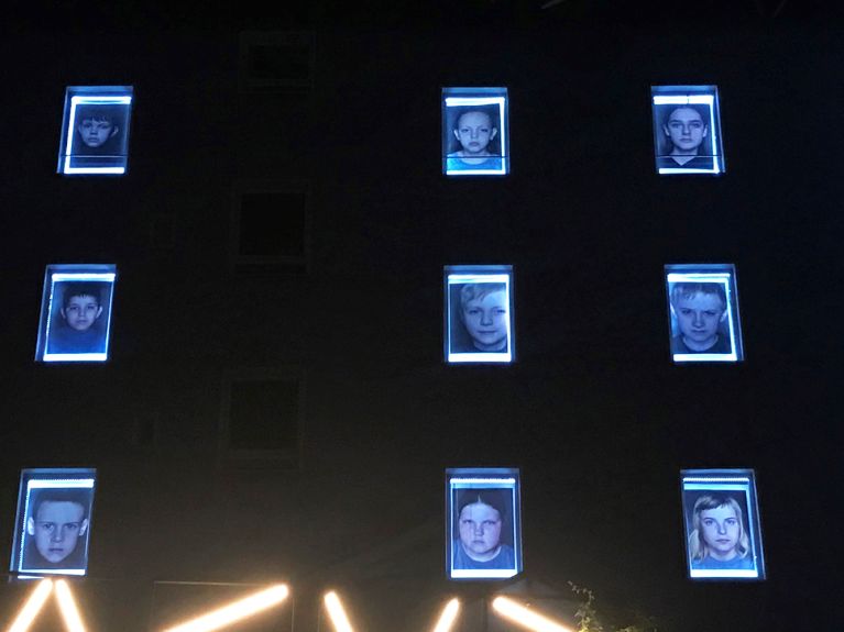 Illuminé : « Le Pays des enfants » d’Helen Bozhko Illuminé : « Le Pays des enfants » d’Helen Bozhko