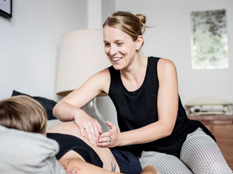 Ulrike Posselt arbeitet als freiberufliche Hebamme in Berlin.