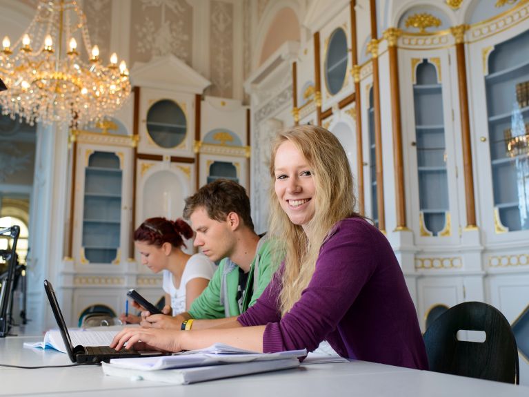 Etudes dans la bibliothèque de l’université de Hohenheim 