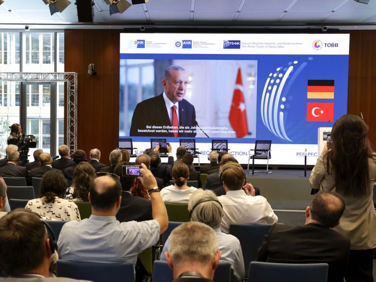Videobotschaft des türkischen Präsidenten Recep Tayyib Erdoğan