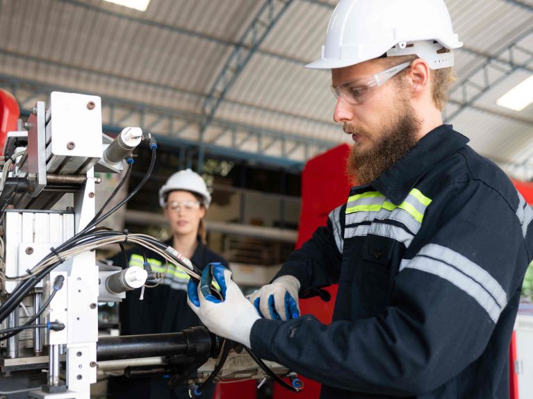 Les métiers de l’électrotechnique recherchent également une main d’œuvre qualifiée. 