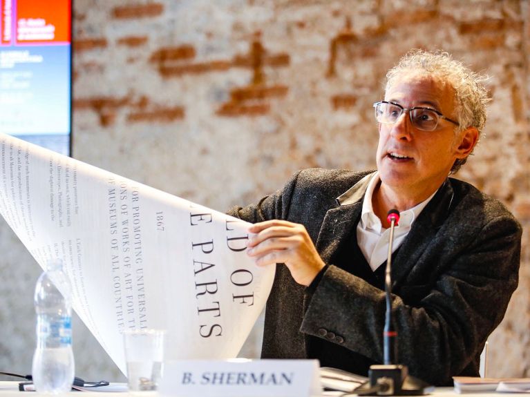 Bill Sherman ist Direktor des Warburg-Instituts in London. Bill Sherman ist Direktor des Warburg-Instituts in London.