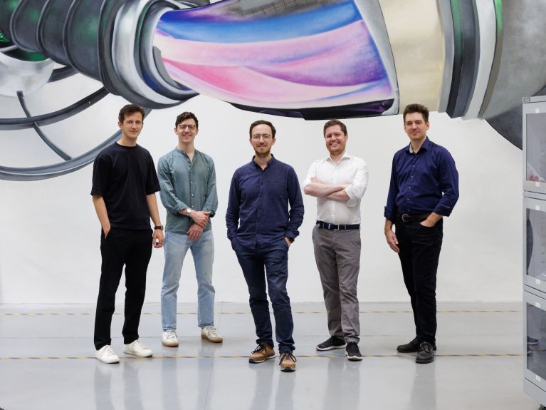 Strahlende Sieger: Proxima Fusion aus München 