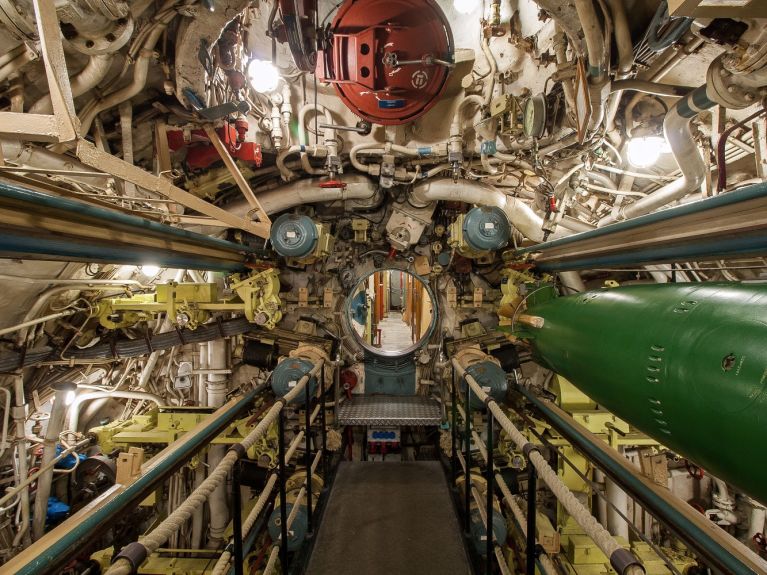 Blick in den Torpedoraum des Museums-U-Boots