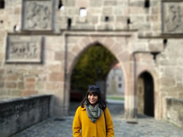 Two expat pros give tips on everyday life. 