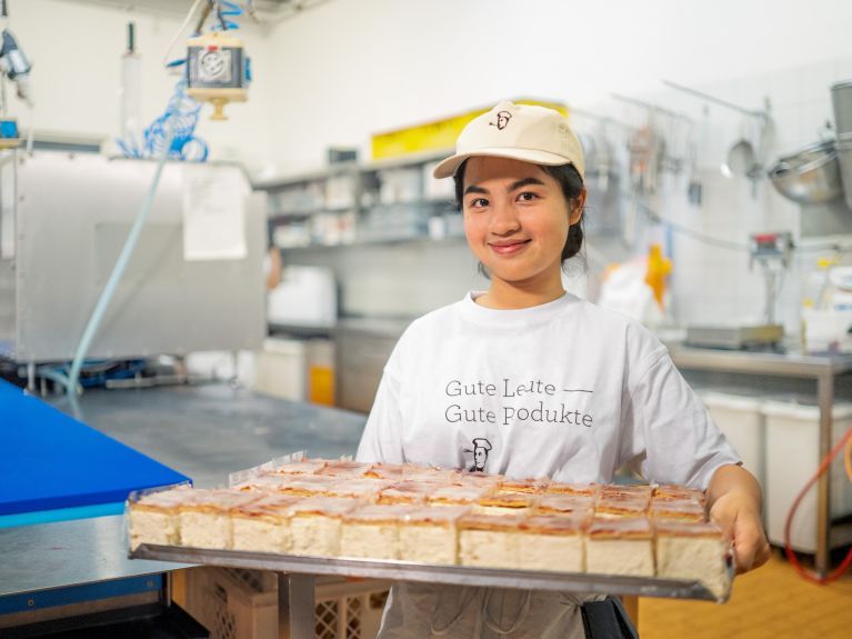 Dieu Hue Tong from Vietnam is training to become a baker. 