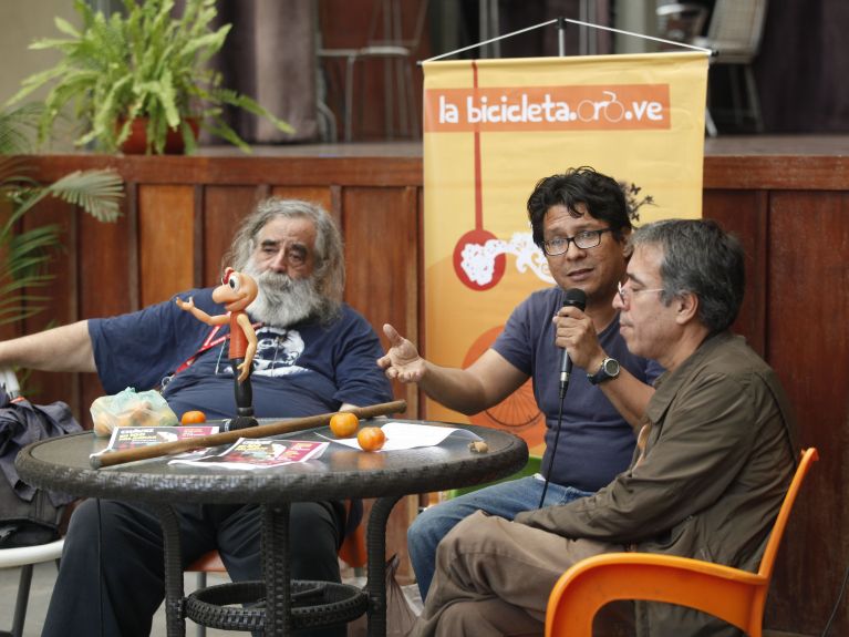 Literatur-Workshops in den Ghettos von Caracas, Venezuela