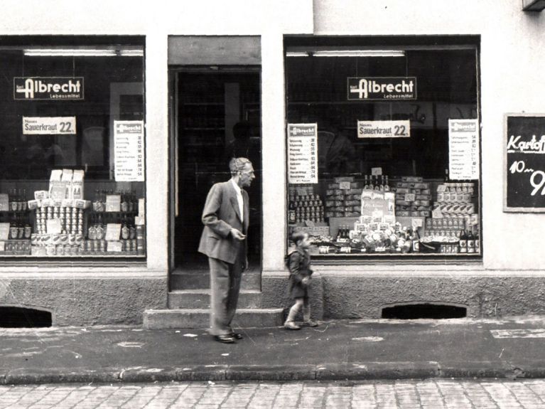 Albrecht grocery store in Essen, 1954
