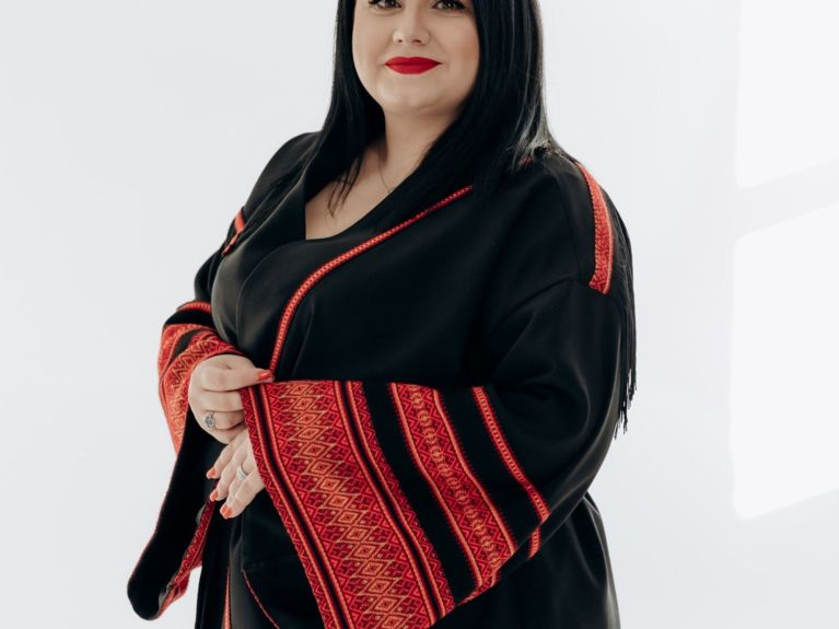 Julia Tayps, directora de “Juventud Alemana en Transcarpatia” y teniente de alcalde de Mukatschewo 