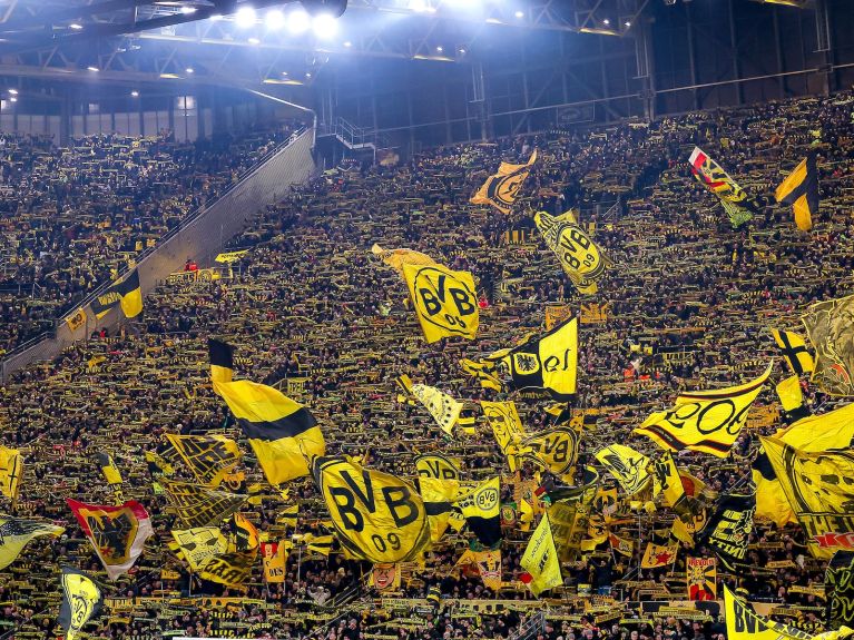 Die Fankurve von Borussia Dortmund. 