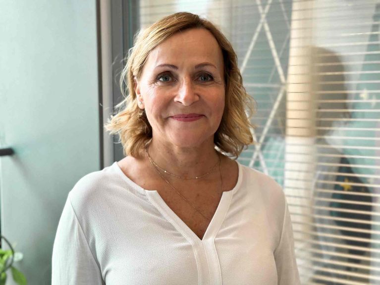 تتبوأ مارسيلا ماسياريك منذ 2021 منصبَ مستشارة التنمية في السفارة الألمانية بصنعاء ومقرُها في عمّان. وعملت من قبل في الوزارة الاتحادية للتعاون الاقتصاديّ والتنمية، وشغلت منصبَ المساعد الشخصيّ للمستشار الألمانيّ الأسبق هيلموت شميدت لما يزيدُ عن 17 عامًا. تتبوأ مارسيلا ماسياريك منذ 2021 منصبَ مستشارة التنمية في السفارة الألمانية بصنعاء ومقرُها في عمّان. وعملت من قبل في الوزارة الاتحادية للتعاون الاقتصاديّ والتنمية، وشغلت منصبَ المساعد الشخصيّ للمستشار الألمانيّ الأسبق هيلموت شميدت لما يزيدُ عن 17 عامًا.